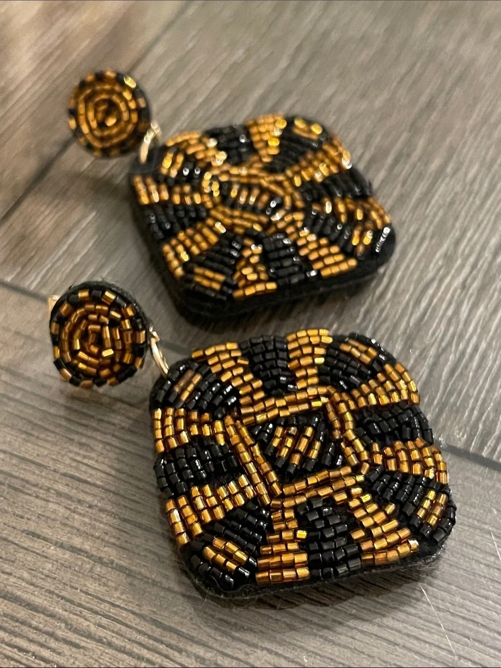 Vintage Style Square Geometric Black & Gold Seed Bead Dangle Clip Earrings